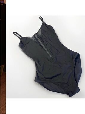 Ta3 Zippy lace-up back oe-Piece Swimsuit with Front Zipper small